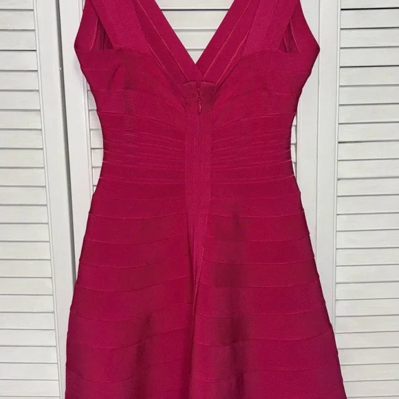 Herve Leger Fuchsia dress - Picture 3 of 7